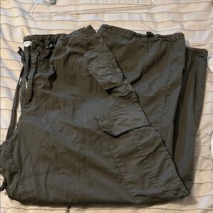 Good American Green Cargo Pants